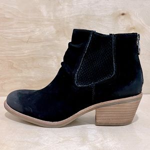 Sofft Andee Black Ankle Bootie - size 7.5